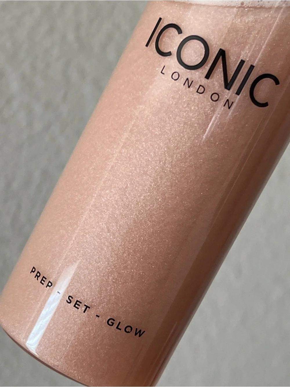 Iconic London Prep-Set-Glow Hydrating Glowy Setting Spray